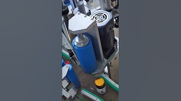 Small round bottle labeling machine