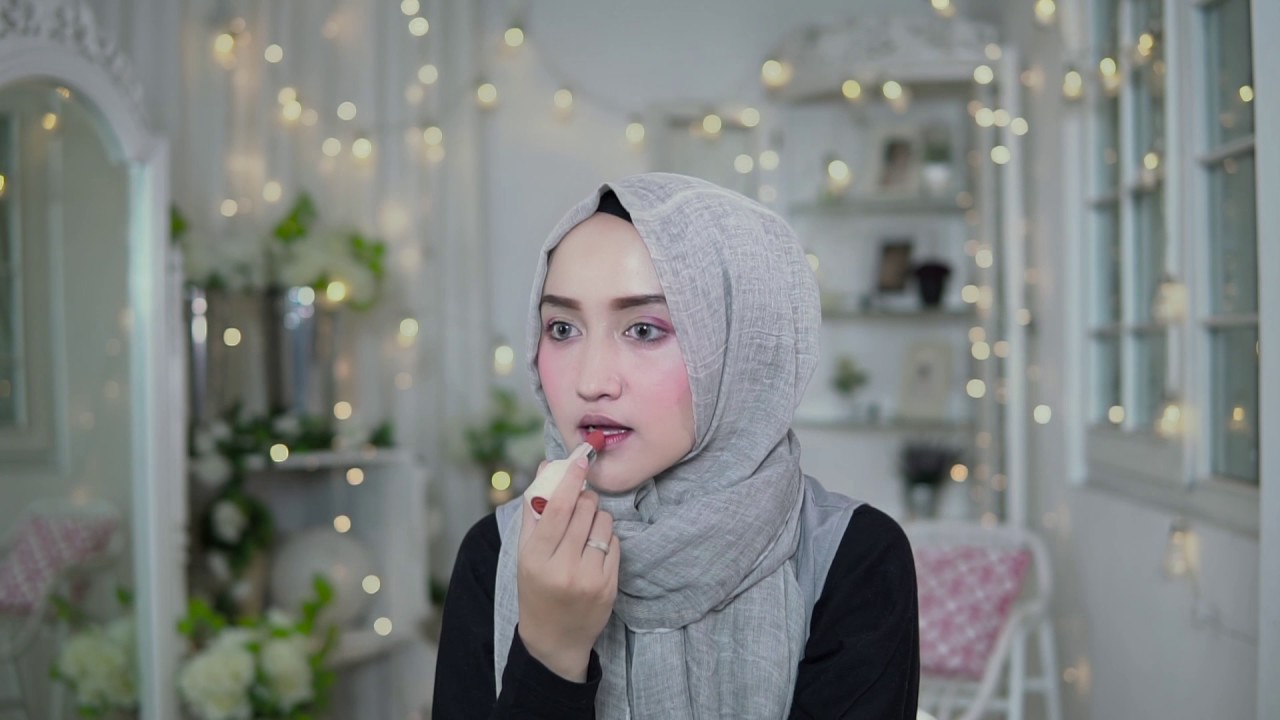 MakeUP TUTORIAL Glossylicious Lipgloss Zoya Cosmetics YouTube
