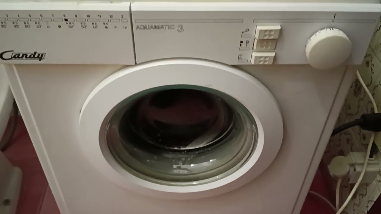 Risciacquo intermedio con centrifuga e frenatura elettrica Candy Aquamatic 3