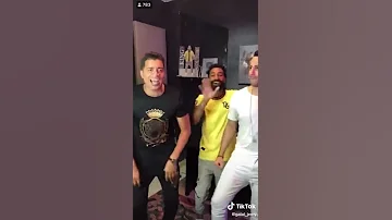 انتي بسكوتايه مقرمشه باصوت حسن شاكوش علي قناة Ahmed Flex 