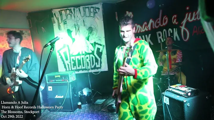 Llamando A Julia @ Horn & Hoof Records Halloween N...
