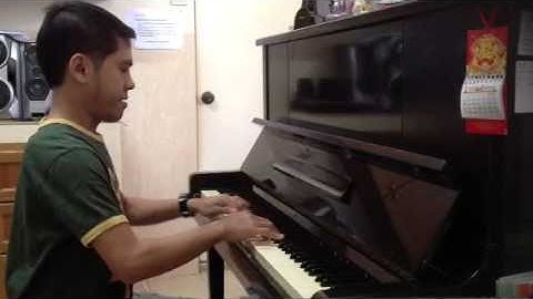 TRINITY (TCL) / ABRSM: E minor harmonic contrary-motion scale: Dexter J. Sadicon