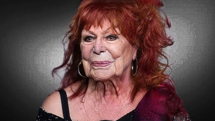 A sus 54 años, Elvis Crespo Finalmente admite lo que todos sospechábamos - YouTube