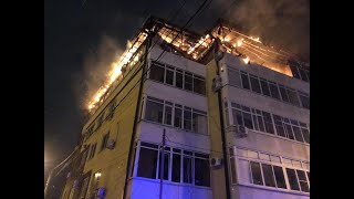 В Сочи спасатели эвакуировали жителей пятиэтажки из-за пожара (1)
