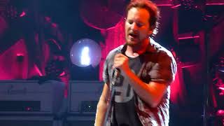 Pearl Jam - Rebel, rebel (Bowie cover), live in Chicago, August 18, 2018