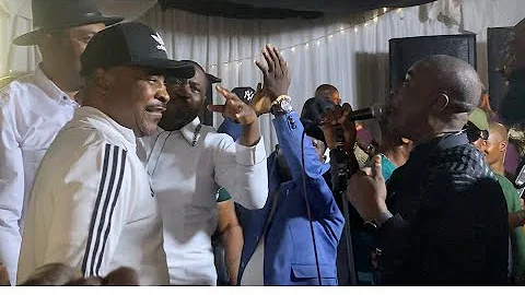 MOMENT MC OLUOMO DANCES LIKE NEVER BEFORE IN FRONT OF K1 DE ULTIMATE