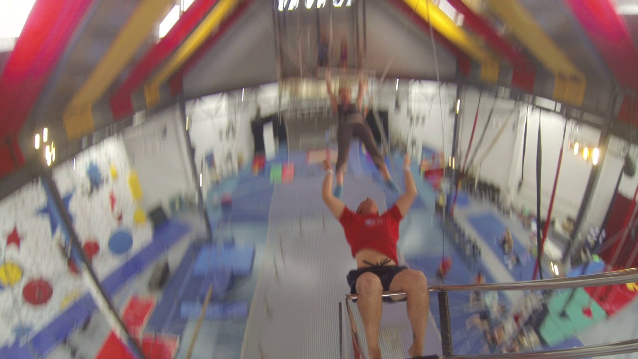 Flying trapeze Byron Bay Cradle France legs hands angel 2 - YouTube