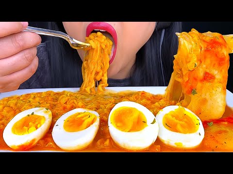 ASMR SPICY CARBO NOODLES & SOFT BOIL EGGS (SOFT & STICKY SOUNDS) ASMR Phan