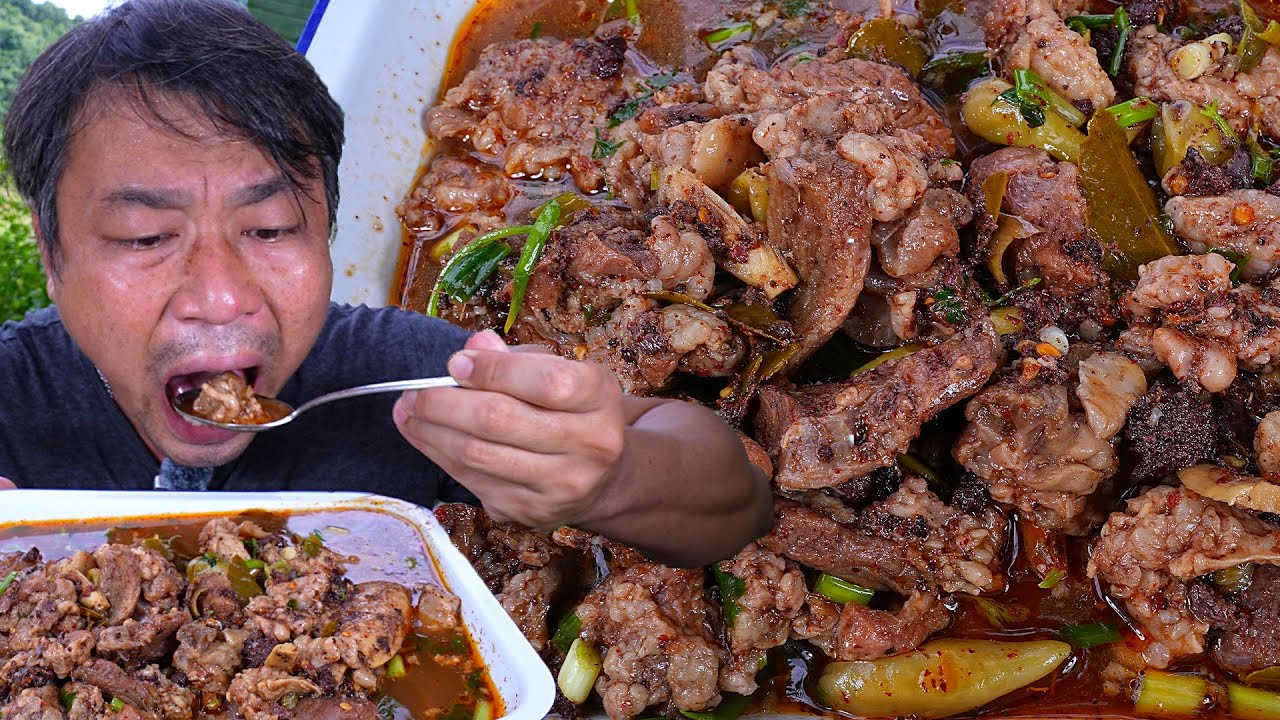 Горькое рагу из кусочков говядины. Ароматное, сладкое и немного горьковатое. -02-10-2024-