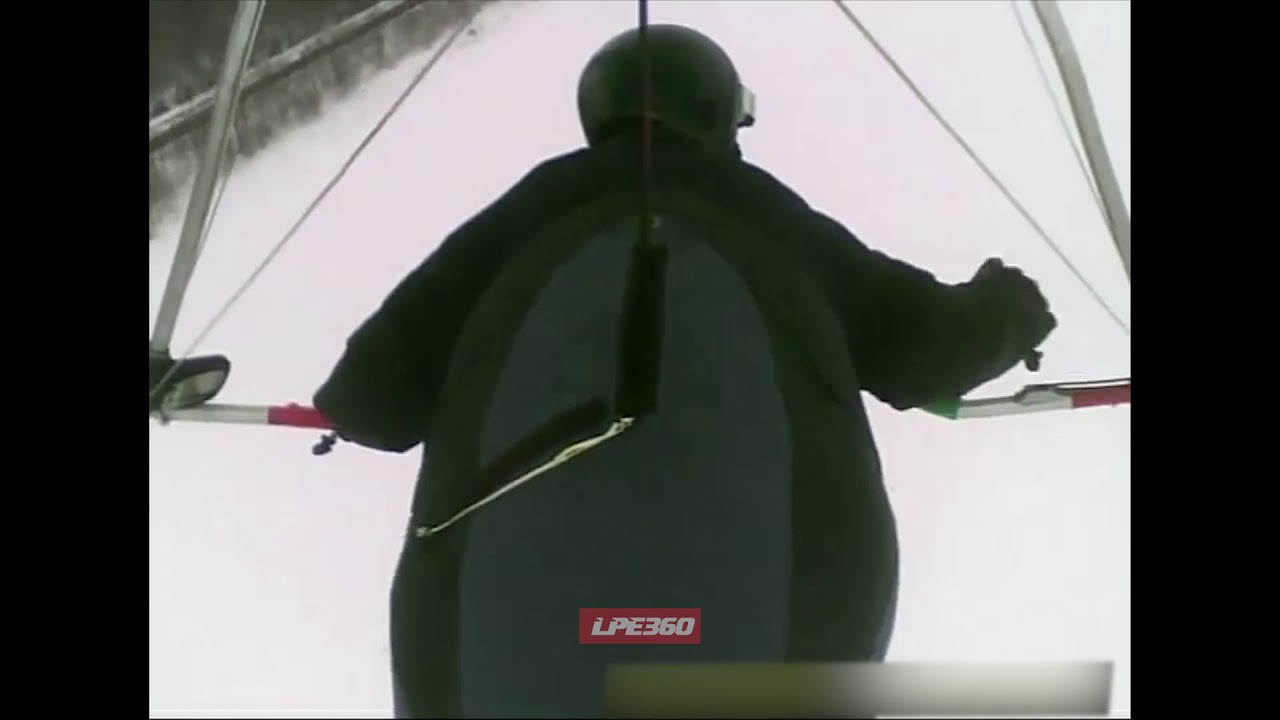 Hang glider crashes into snow_5479_ YouTube