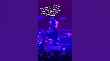 Vended lead singer accidentally disconnects microphone while wrapping the cord around his neck