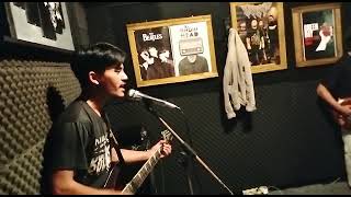 Superman Is Dead Menginjak Neraka versi Amatir