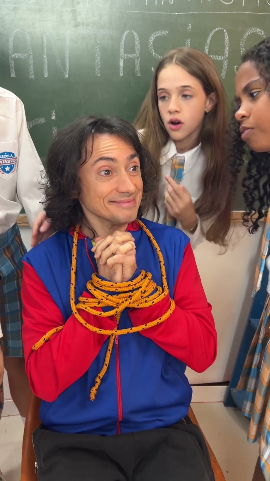 VOCÊ PREFERE SEUS ALUNOS?