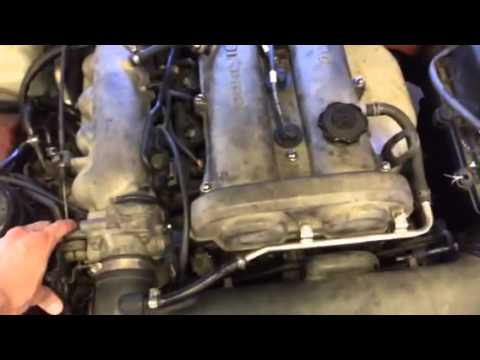 1994 Miata 1.8 Tick or Knock after timing belt change - YouTube