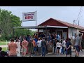 Wally eats at the number one BBQ in Texas. Snows BBQ on  May 22nd 2021.