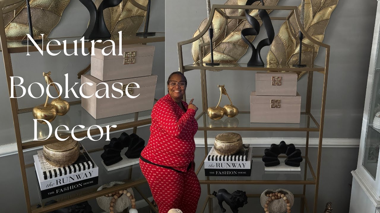 Decorate with me Bookcase in neutral tones