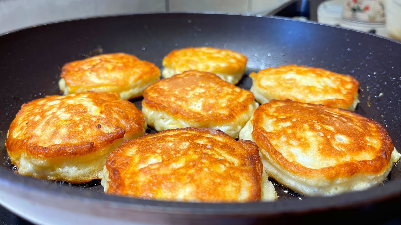 ОЛАДЬИ ИЗ ТЫКВЫ с яблоком. Простой и быстрый рецепт пышных, нежных тыквенных оладий.