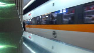 20111205 TEMU1000(太魯閣號)出台北車站