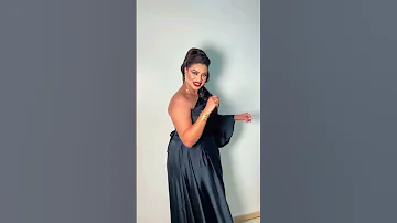 شيماء رباطية أجمل أغاني شعبي مغربي ترقص وتستمتع بجمالها CHAIMAE RBATIA 