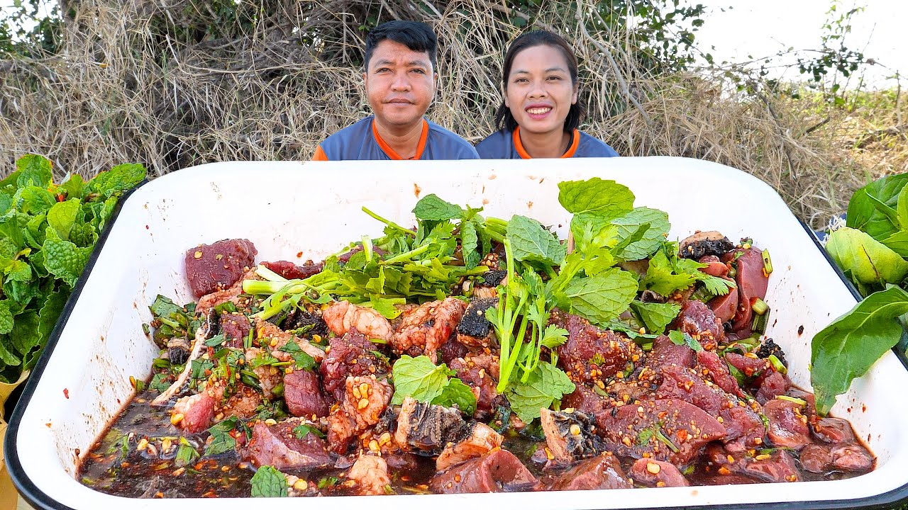 งัวน้อยเกียกตม เครื่องในเน้นๆ รสชาติขมนัวสะใจบ่าวปุ้ยคักขนาด