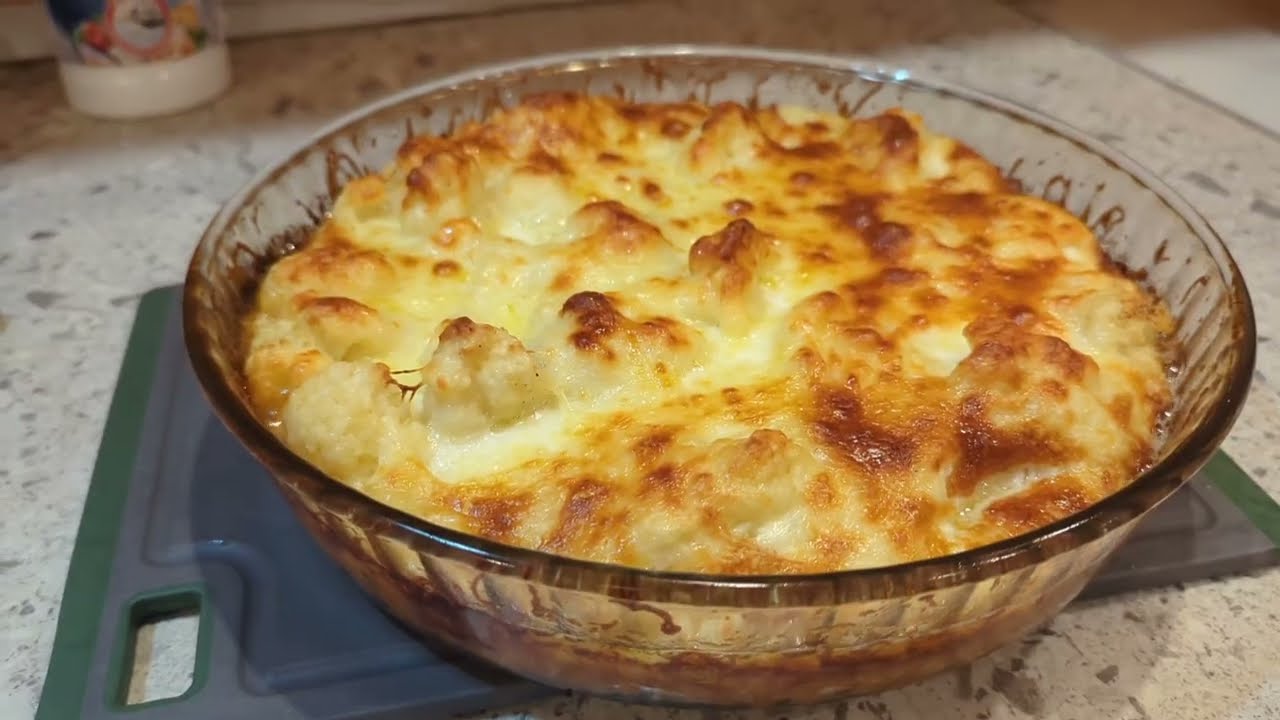 Budincă de conopidă la cuptor.