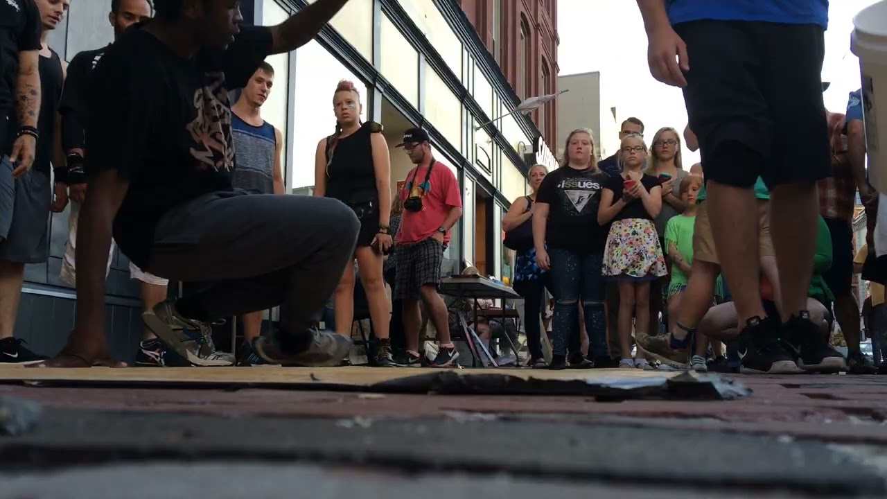 Old boogie Tunez klick/ rockalotknights hitting video, Portland Maine #breakdance #maine 