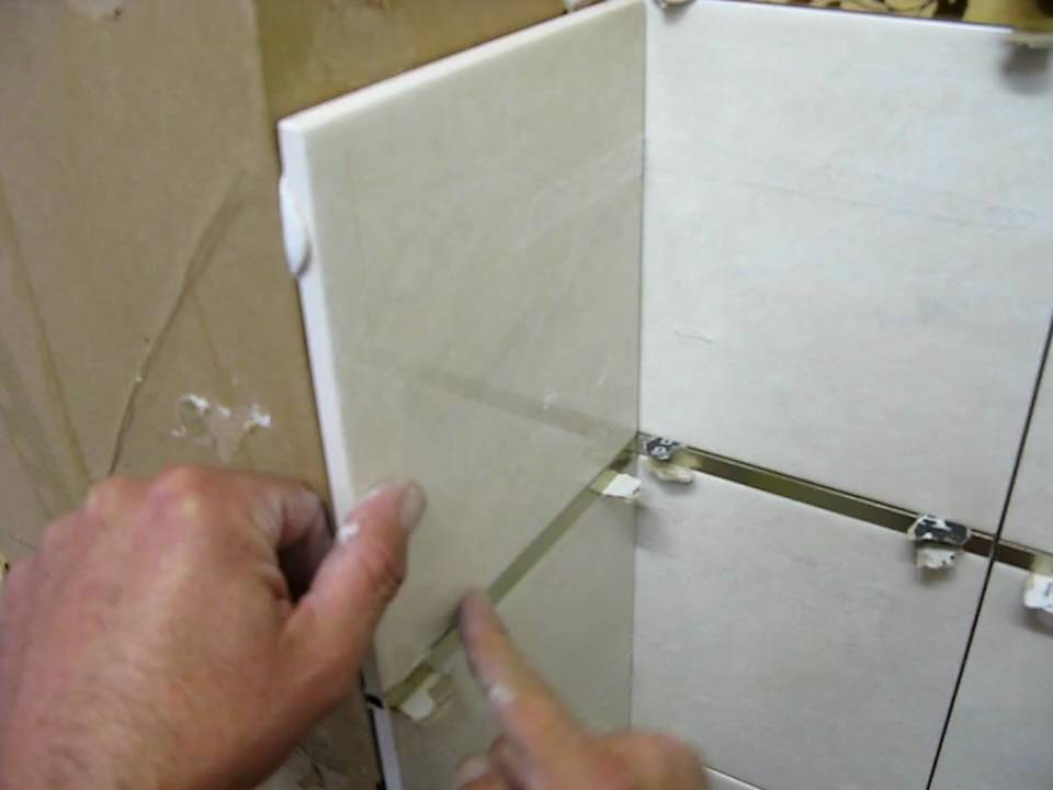 Pose carrelage mural, carrelage salle de bains youtube Carrelage salle de bain
