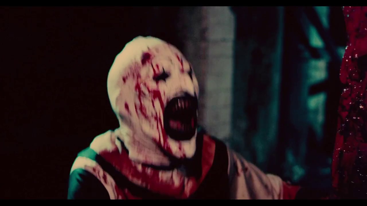 Terrifier 1 cut in half scene