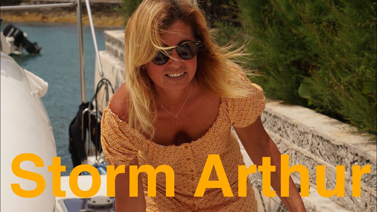 Storm Arthur. We are facing a Hurricane! Sailing Ocean Fox Ep 120