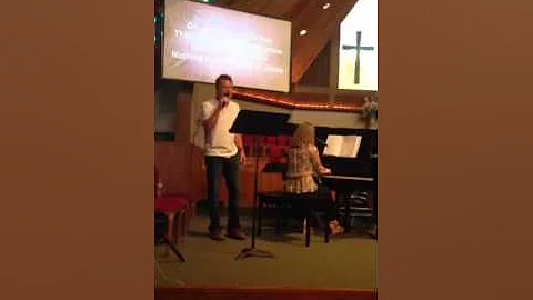 Kragh Folland singing