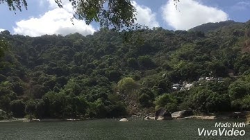 Dưới chân núi cô Tô !