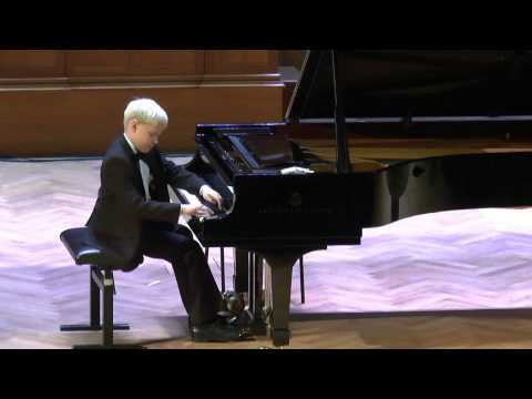 Alexandеr Malofeev -- F.Liszt. "La Campanella"