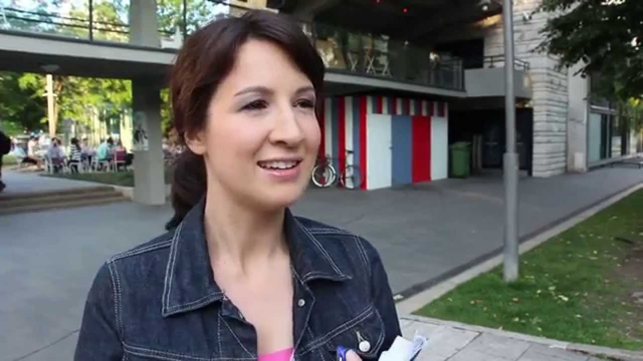 Galán Angéla, a Petőfi TV műsorvezetője YouTube