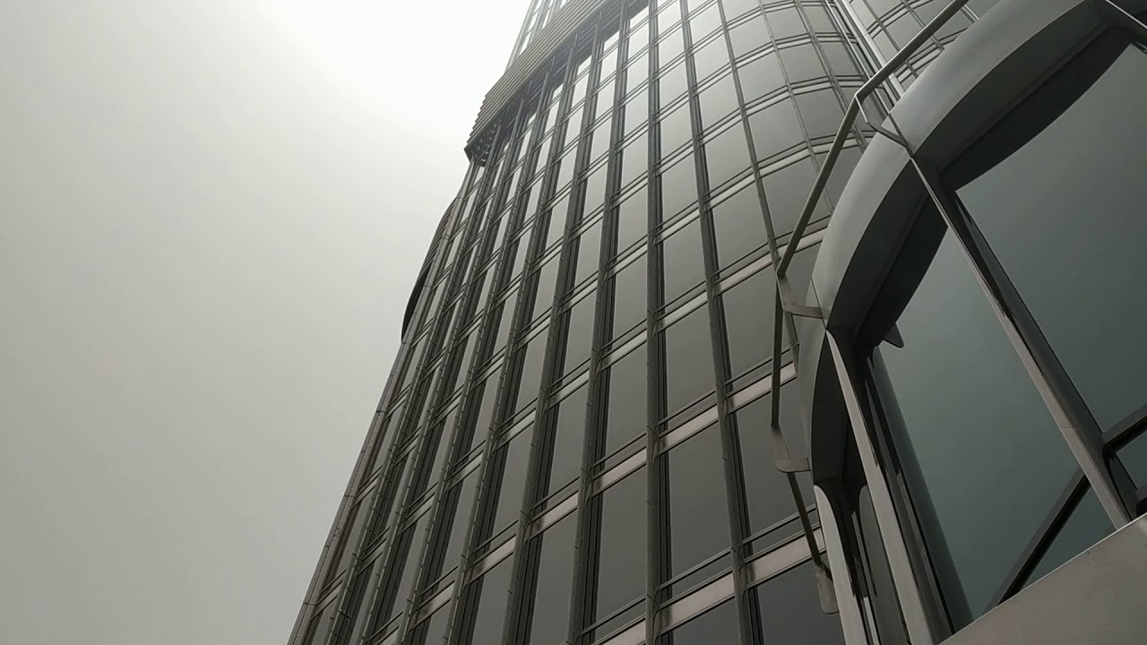 Burj khalifa se niche kaisa dikhta hai YouTube