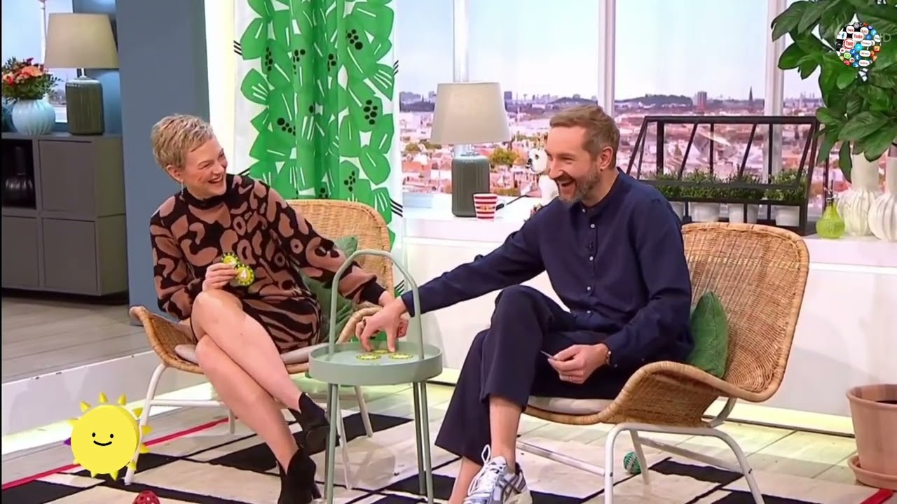 Karen Heinrichs Shines in a Stunning Mini Skirt Dress