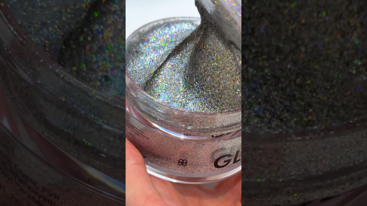 Блестки для тела GlowMe #glow #glowmakeup #блёстки