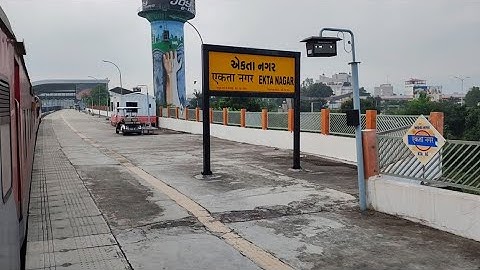 Arrival | आगमन at Ekta Nagar Railway Station Onboard 12927 Dadar - Ekta Nagar Superfast Express|RFDS