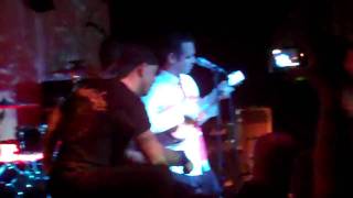 Bouncing Souls - Good Lookin Out (Stone Pony December 26, 2009)