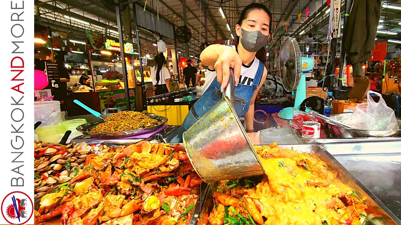 Vietnamesisches Straßenessen - Riesen Außerirdischer Hummer Gebratener Reis Meeresfrüchte Vietnam