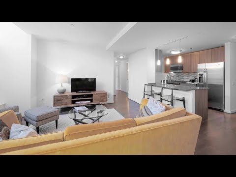 Tour the furnished guest suite at River North's Hubbard Place apartments