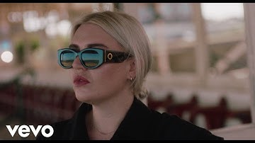 Self Esteem - Moody (Official Video)