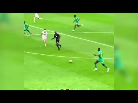 هدف السنغال بتعليق خرافي ضد المغرب 