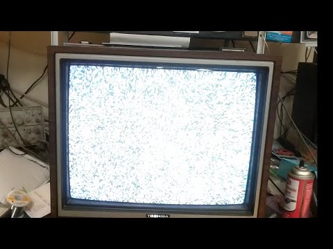 Service attempt of a 1987 Toshiba Blackstripe tv model cx-2036. vertical failure. P2/3