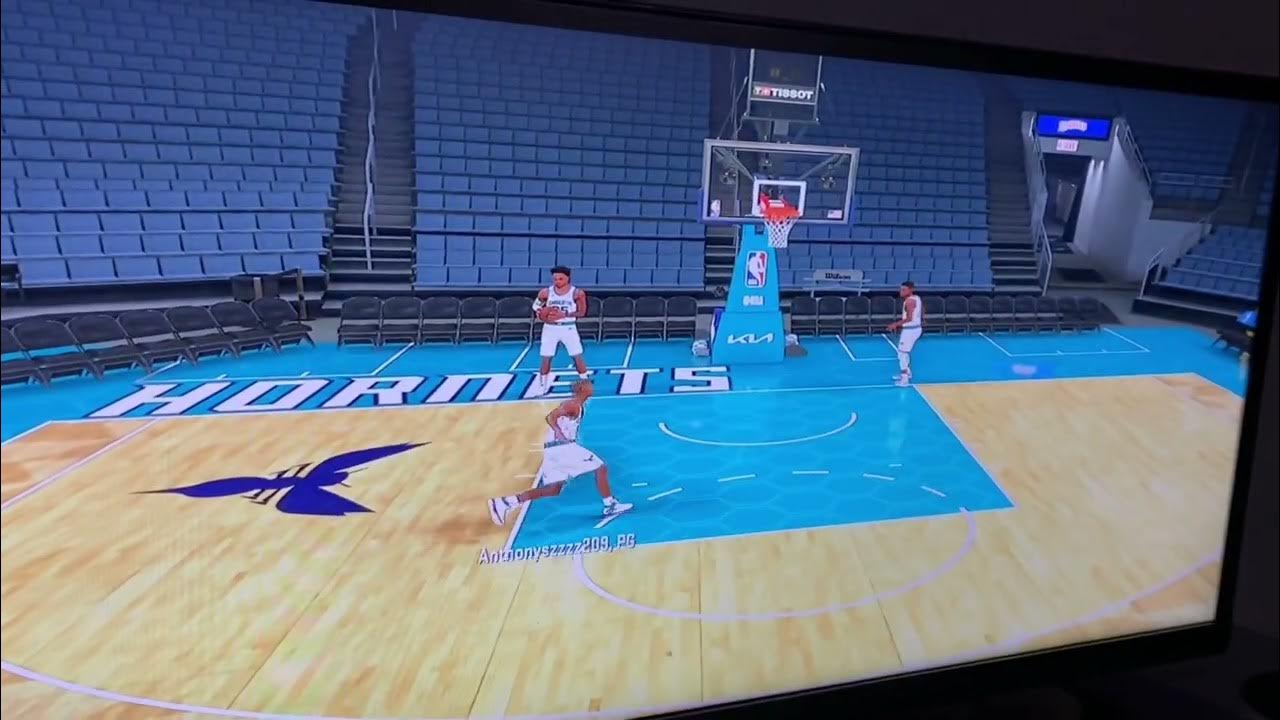 MUGGSY BOGUES CAN DUNK??? YouTube