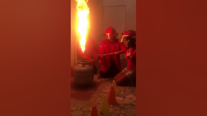 Como apagar fogo de botijão de gás - Bombeiro Mirim