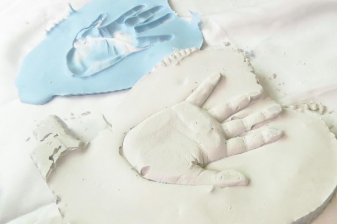 Toorise Baby Keepsake Hand & Foot Casting Kit DIY Plaster Statue