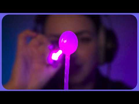 2 Minute ASMR - Follow the Light!