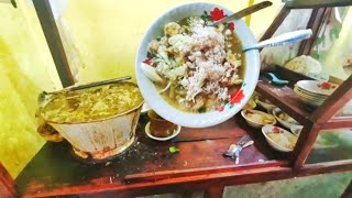 REVEALED! The Secret Behind the Always-Busy Suro Djoyo Putra Beef Soto in Blitar
