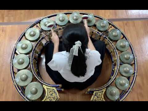 การปฏิบัติฆ้องวง เพลงพม่าเขว วรรคที่1