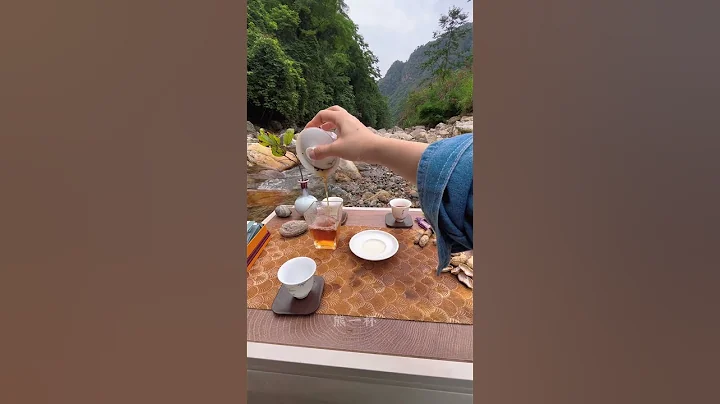 帶妳們來聽聽水聲，在大自然中盡情呼吸、發呆、放下，降低對物質世界的慾望，只體會眼前的壹呼壹吸，舒暢，痛快# 喝茶真的會讓人變開心wechat：zcj049 #召喚茶友 #喝茶 #普洱茶 - 天天要聞